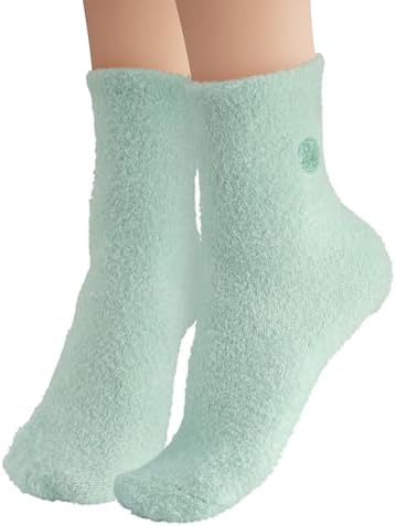 Earth Therapeutics Aloe Vera Socks – Infused w/Aloe Vera & Vitamin E – Helps Dry Feet, Calluses, Dead Skin – Use w/Lotion – Green/Confetti – 2 Pairs